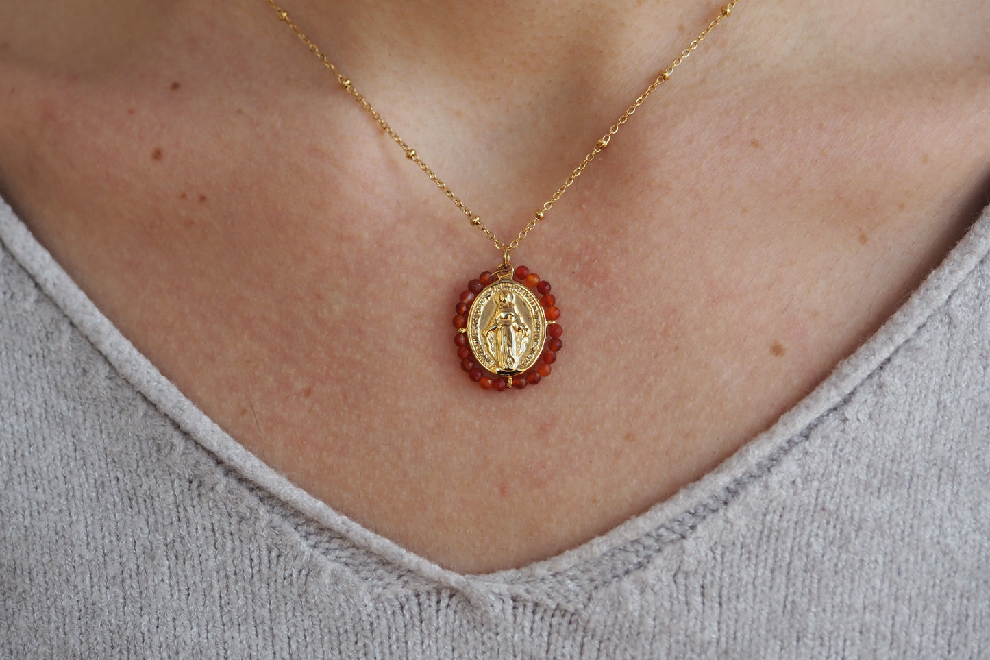 Collar VIRGEN NARANJA