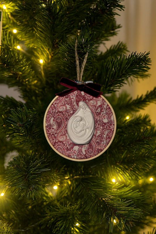 PRE-VENTA Adorno Sagrada Familia Rojo (se enviará el miércoles 3.12)