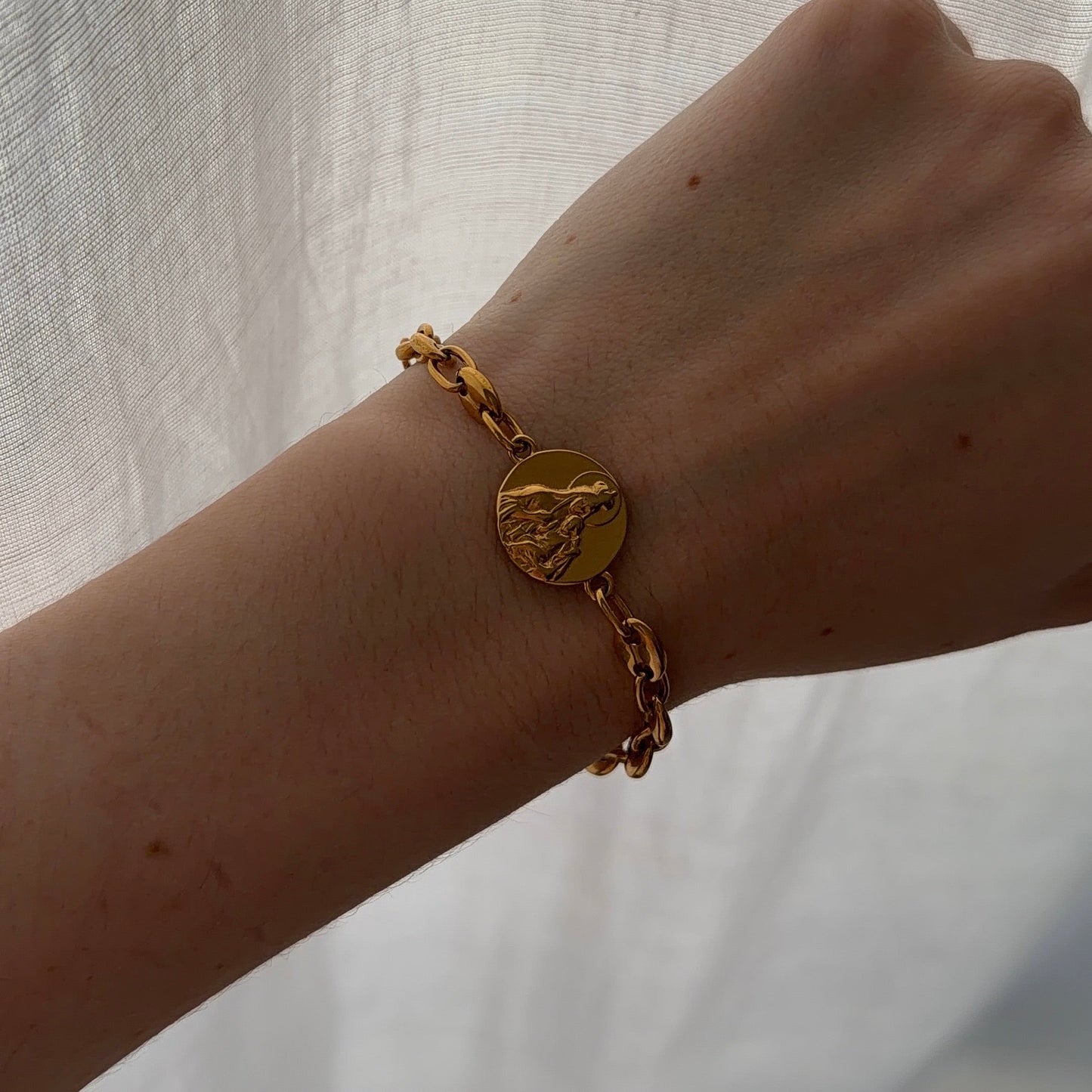 Pulsera Escapulario VIRGEN DEL CARMEN DORADO