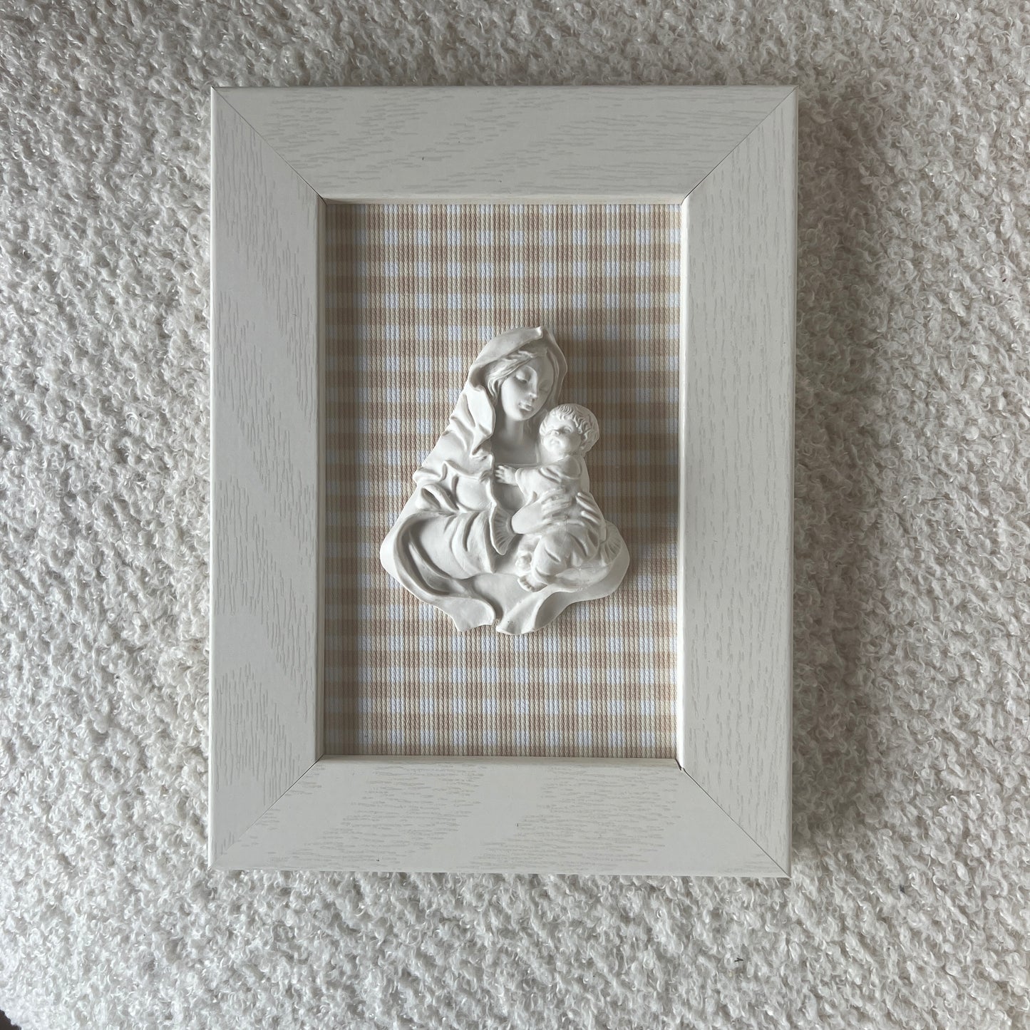 Cuadro Virgen de la Familia - Vichy beige (marco blanco)