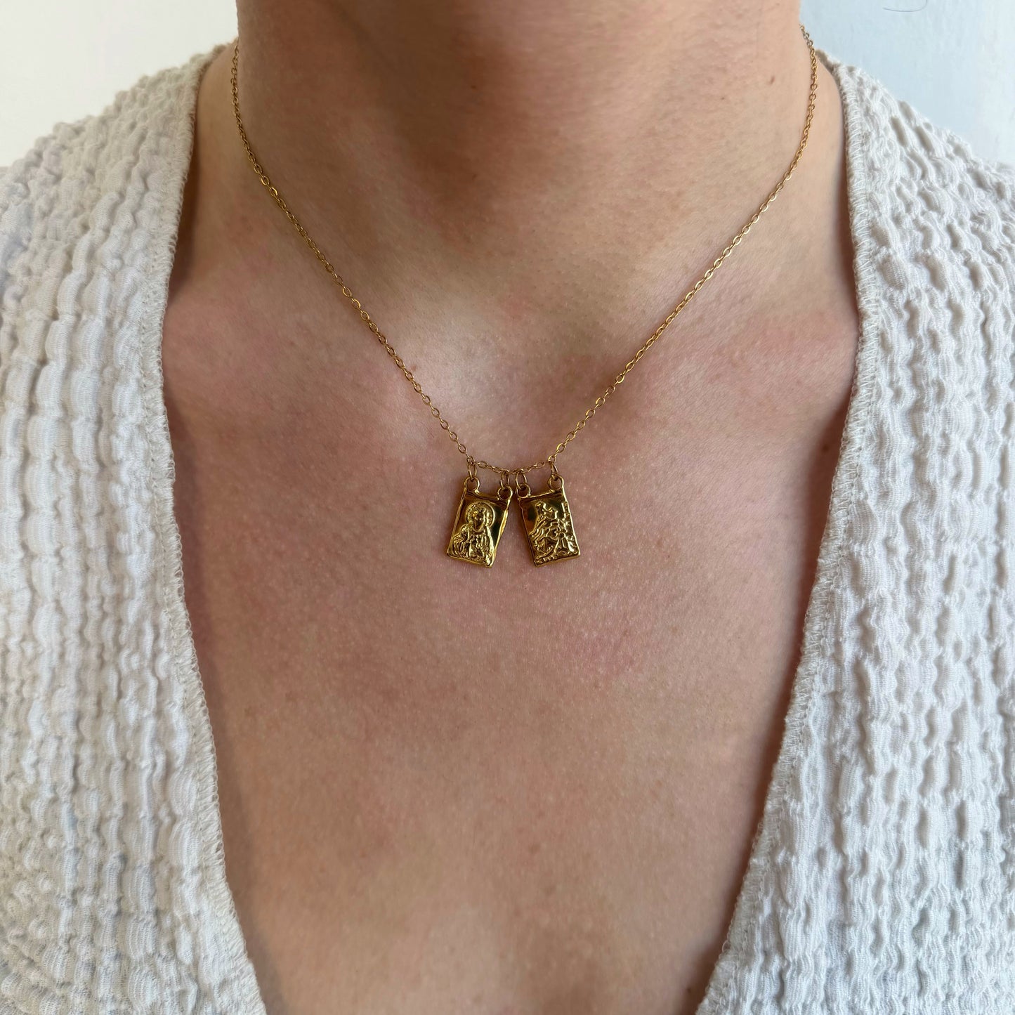 Collar ESCAPULARIO DOBLE DORADO
