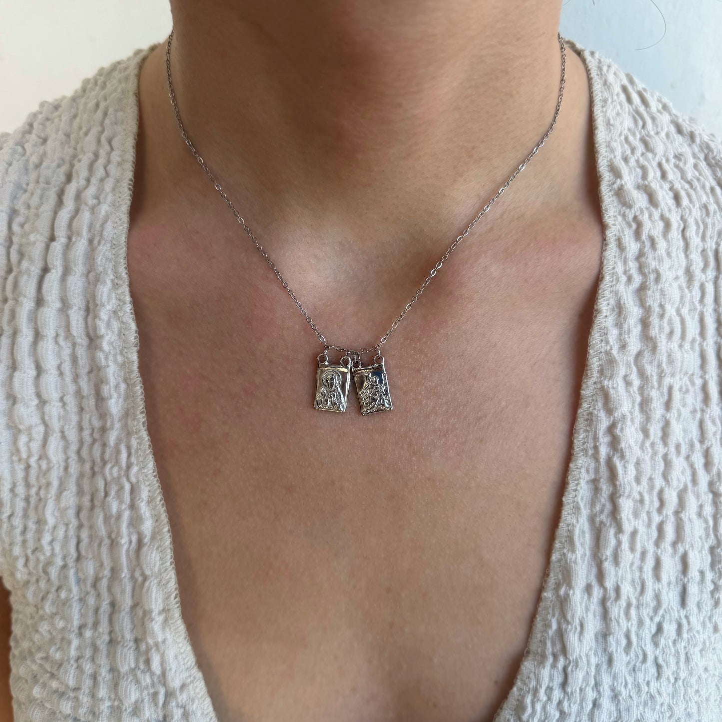 Collar ESCAPULARIO DOBLE PLATEADO