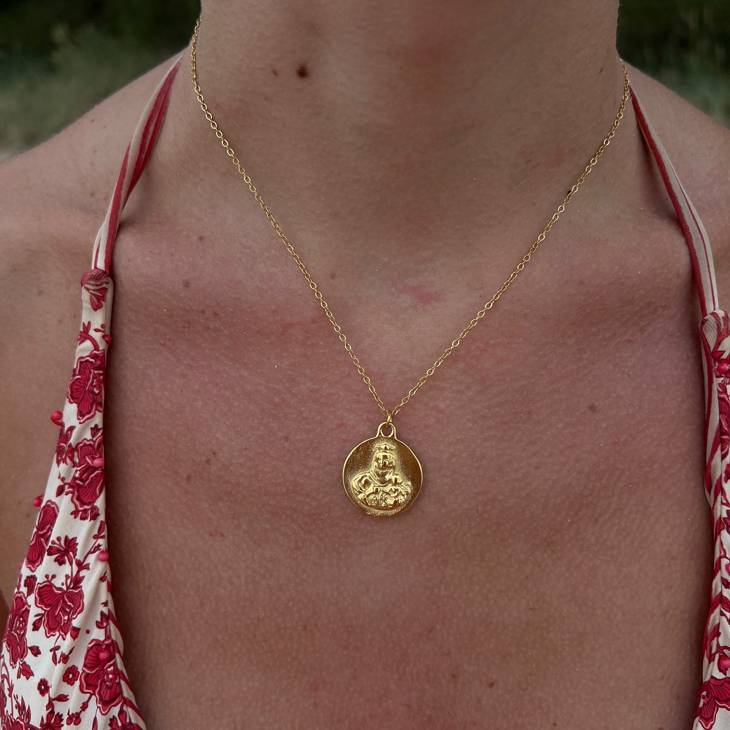 Collar ESCAPULARIO DORADO