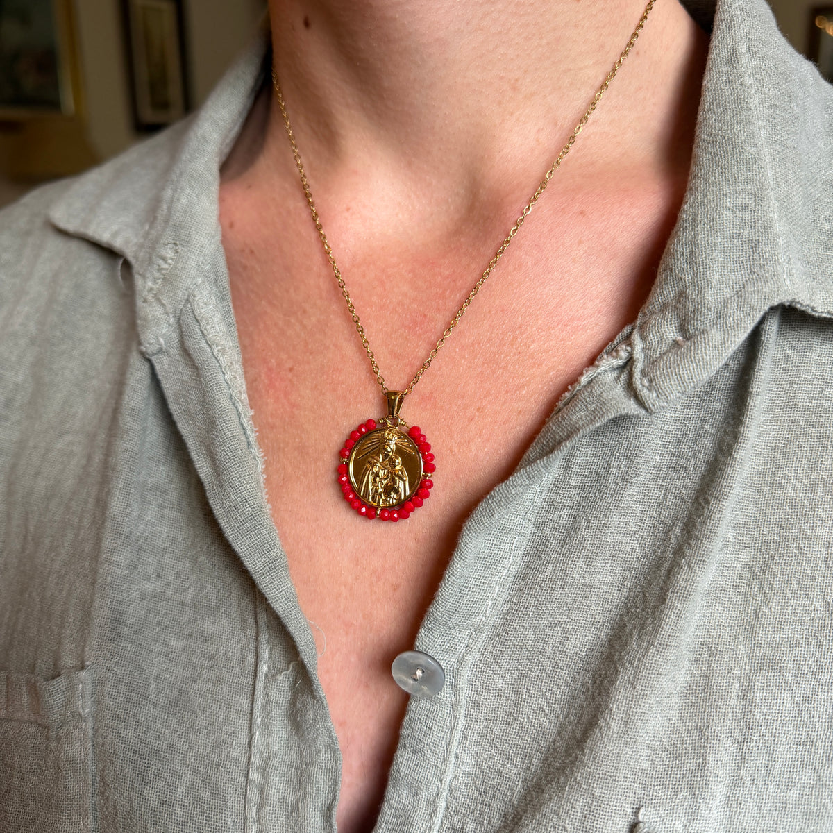 Collar VIRGEN DEL CARMEN GRANATE