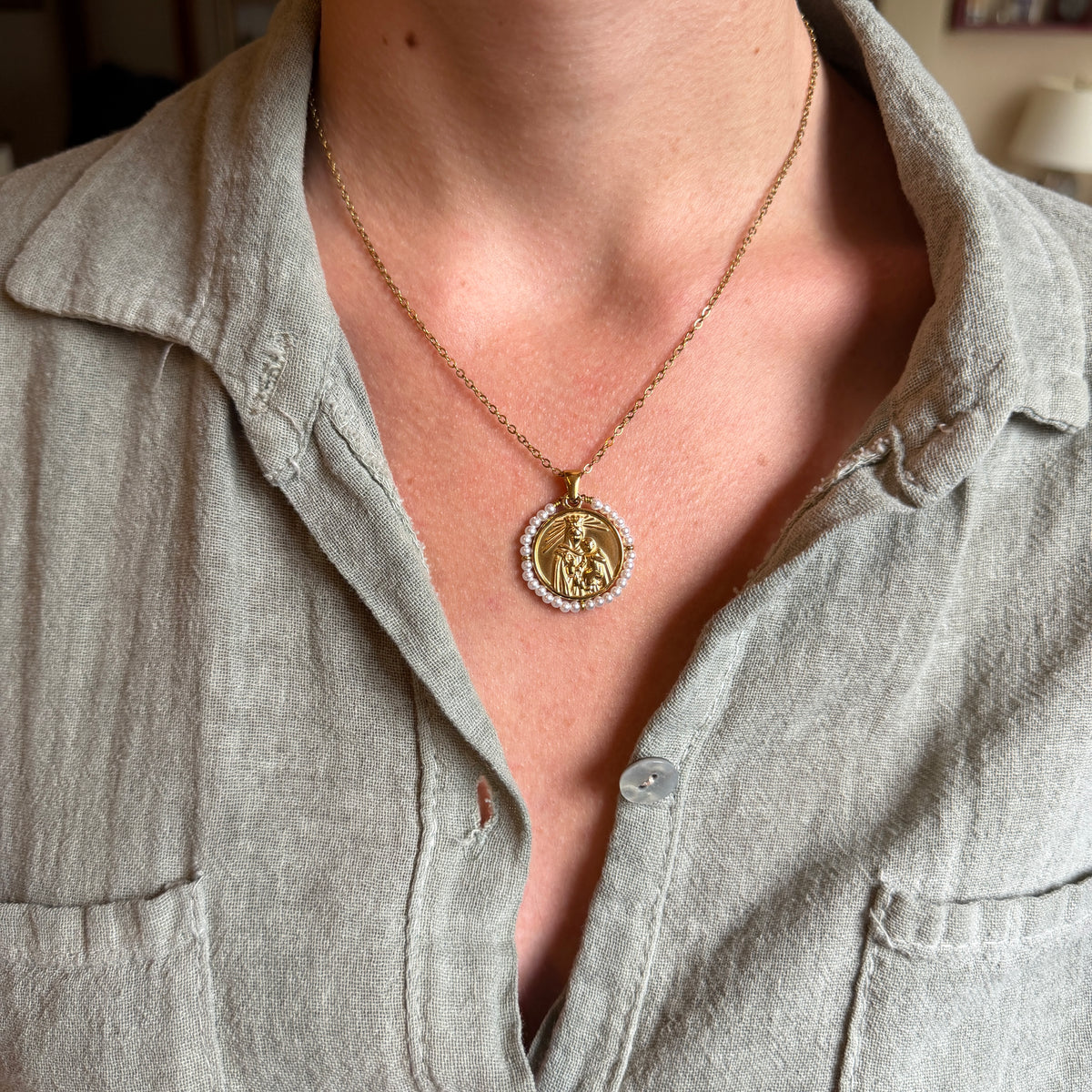 Collar VIRGEN DEL CARMEN PERLAS