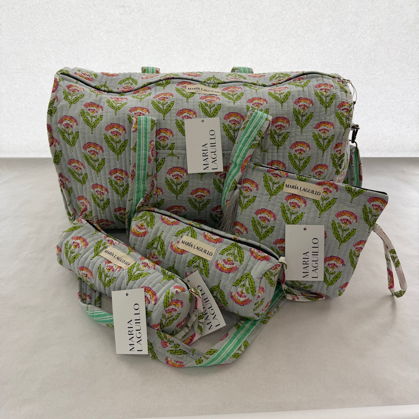 PACK BOLSO DE PLAYA CON 3 NECESERES TALI