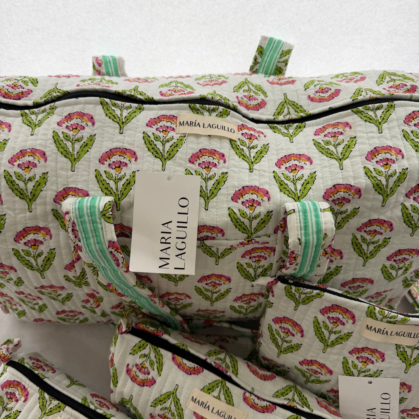 PACK BOLSO DE PLAYA CON 3 NECESERES KUMUD