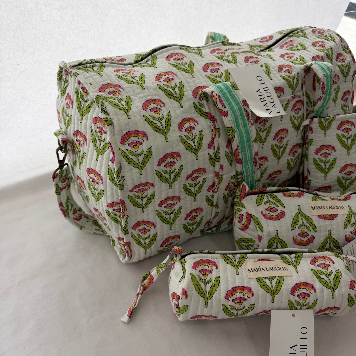 PACK BOLSO DE PLAYA CON 3 NECESERES KUMUD