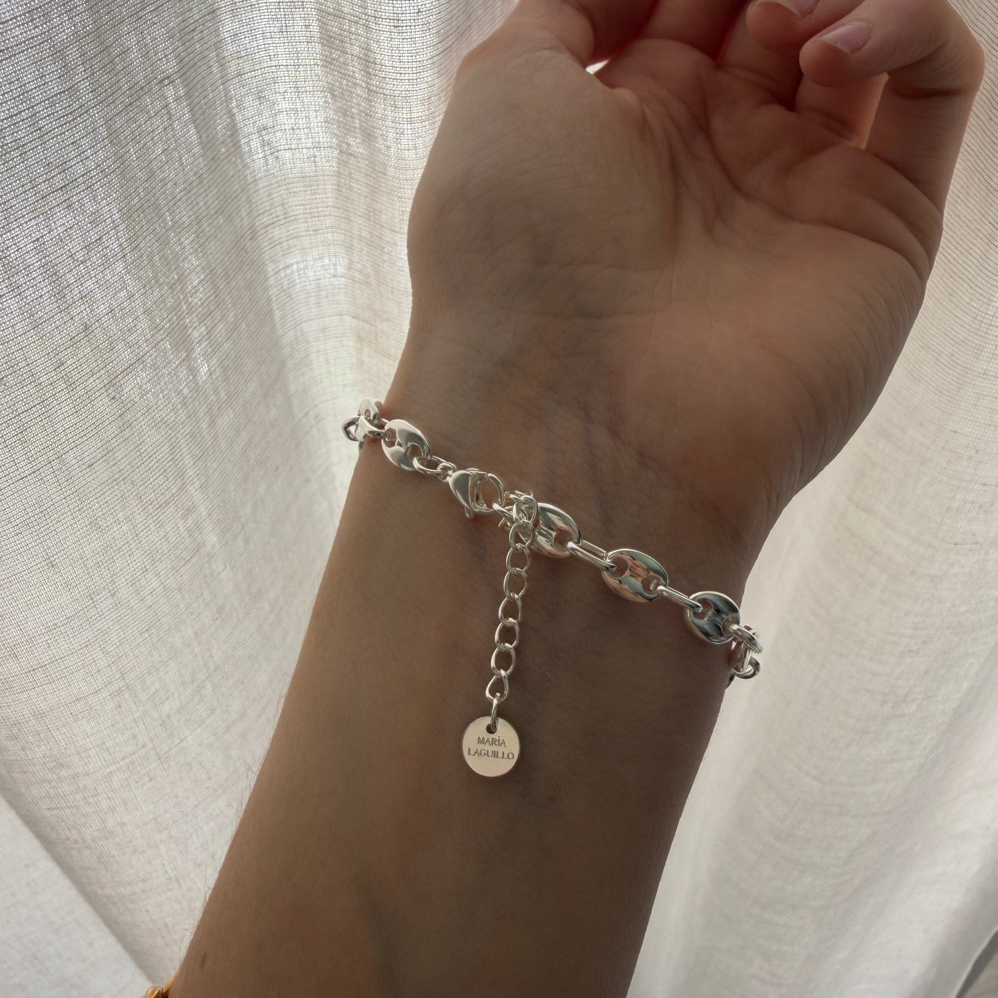 PE-VENTA Pulsera Escapulario VIRGEN DEL CARMEN PLATEADO (Se enviará el lunes 27 de julio)