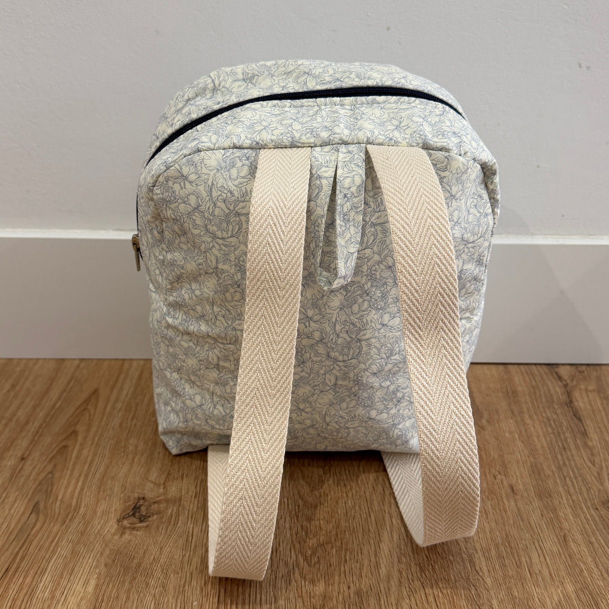 Mochila infantil FLORES AZULES