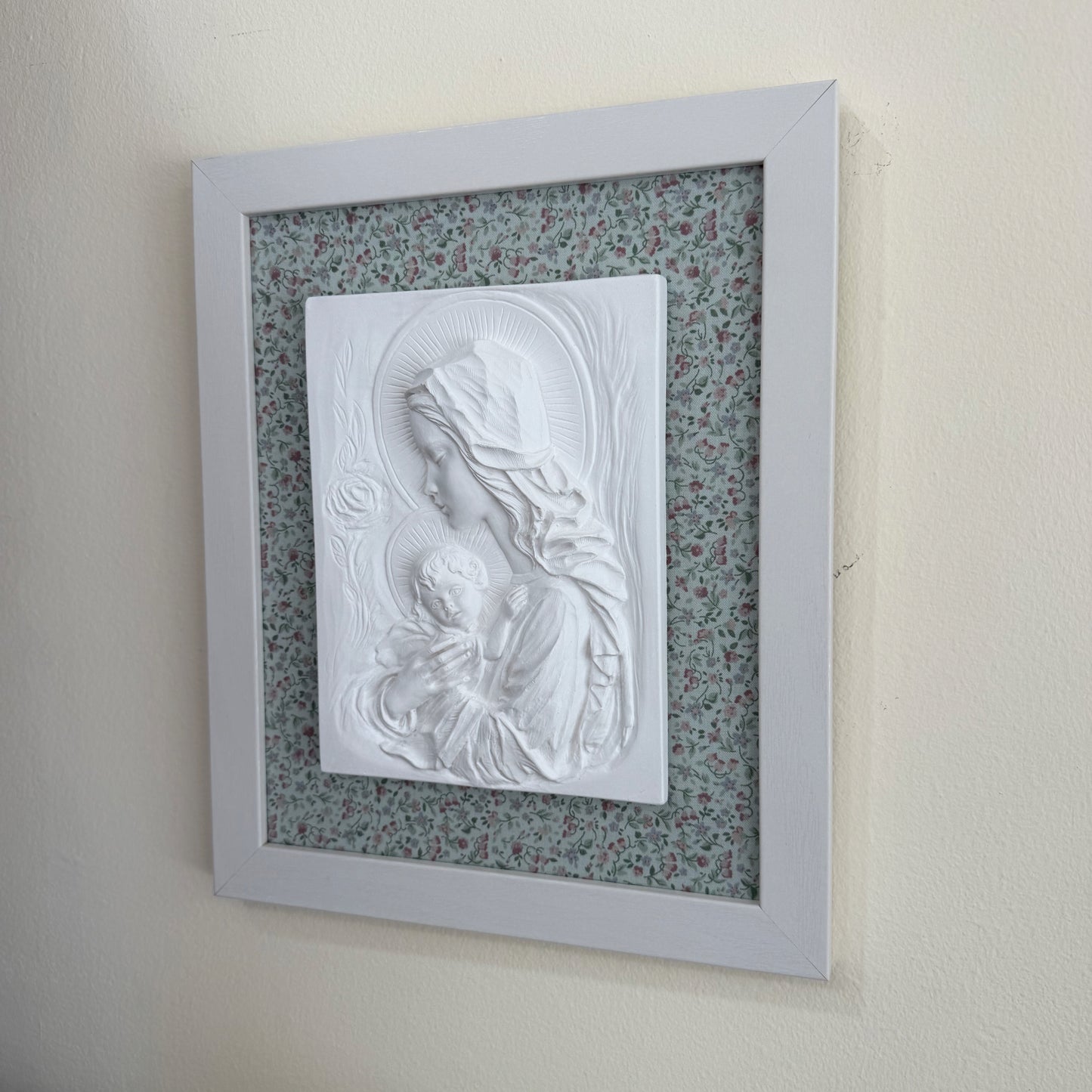 PRE-VENTA Cuadro Madre Protectora - FLORES FONDO VERDE (Se enviará el martes 16 de junio)