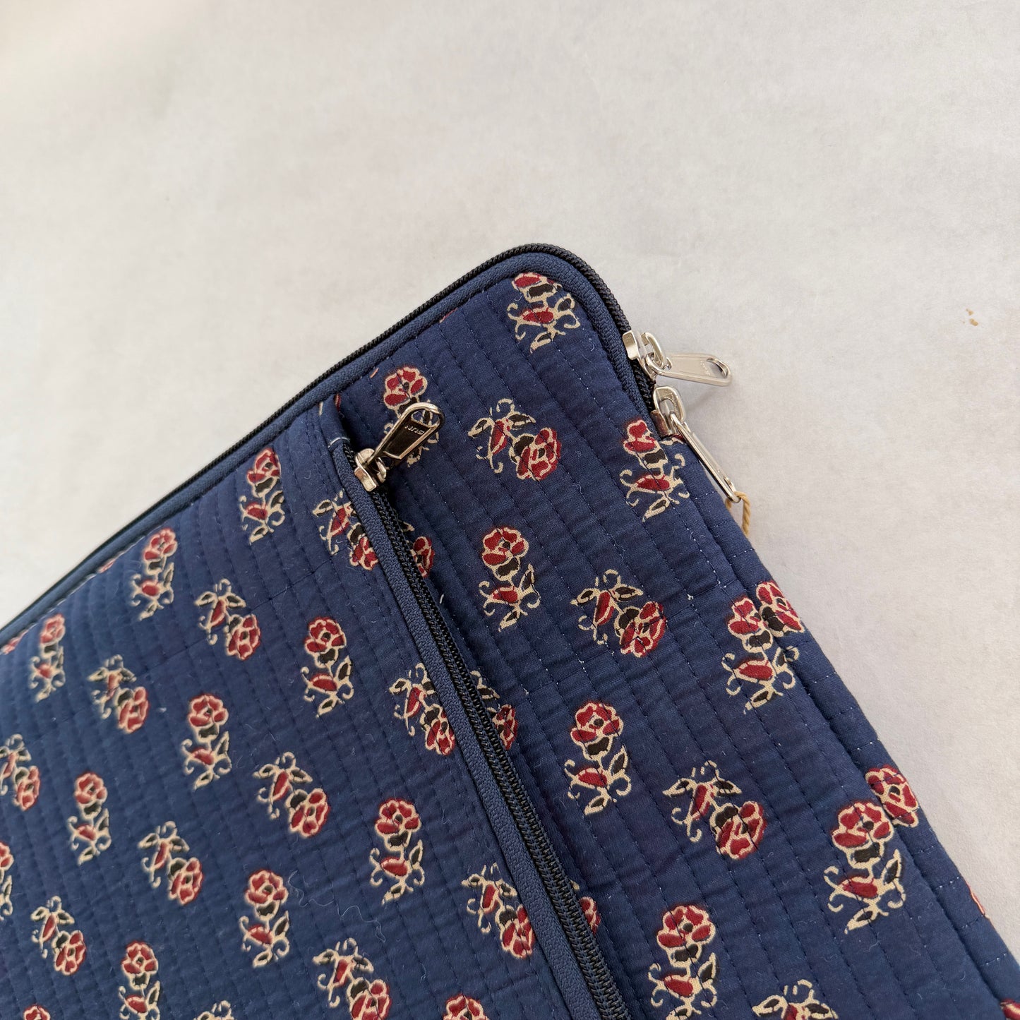 Funda de ordenador UPE