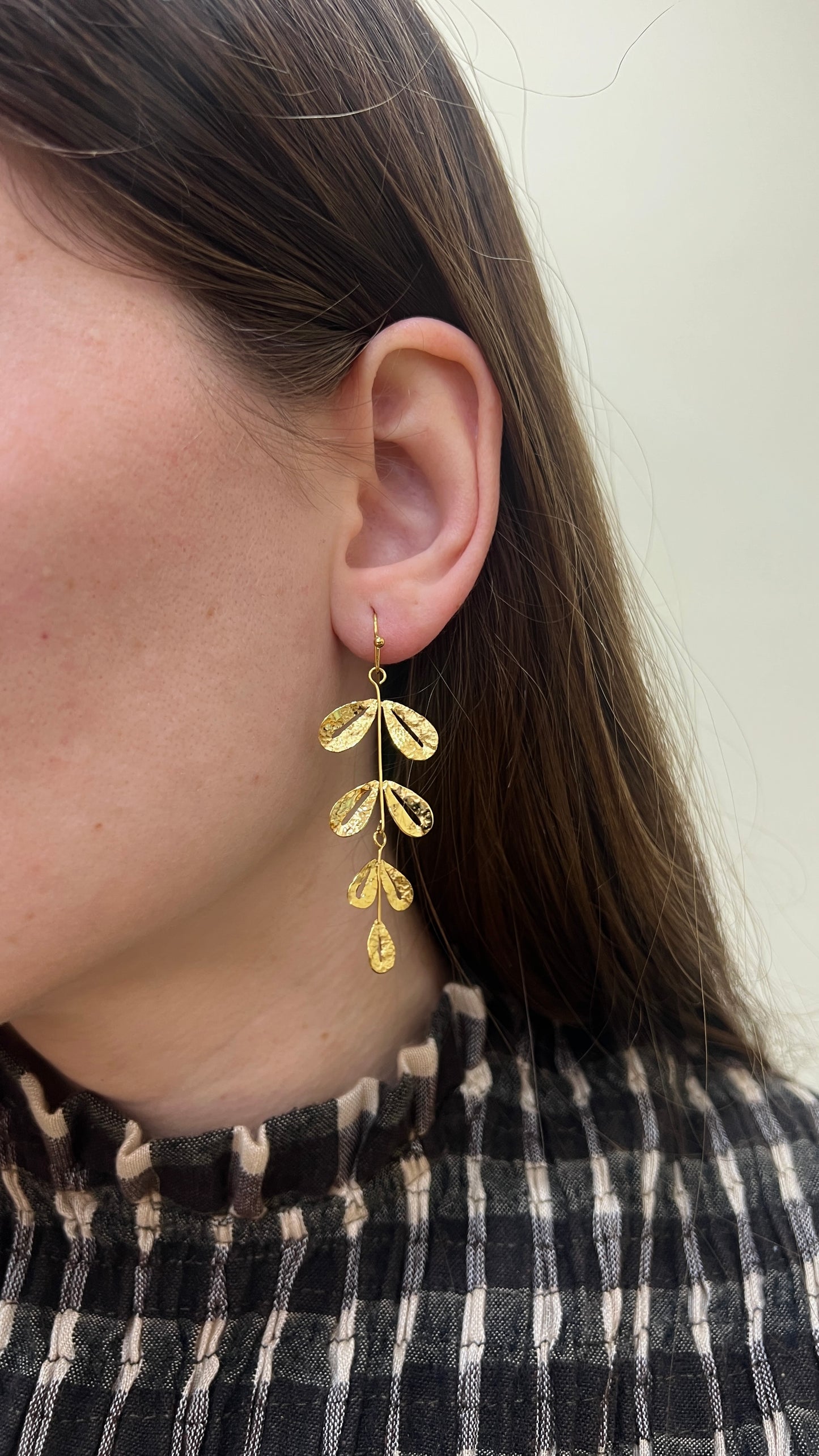 Pendientes HOJITAS DORADO