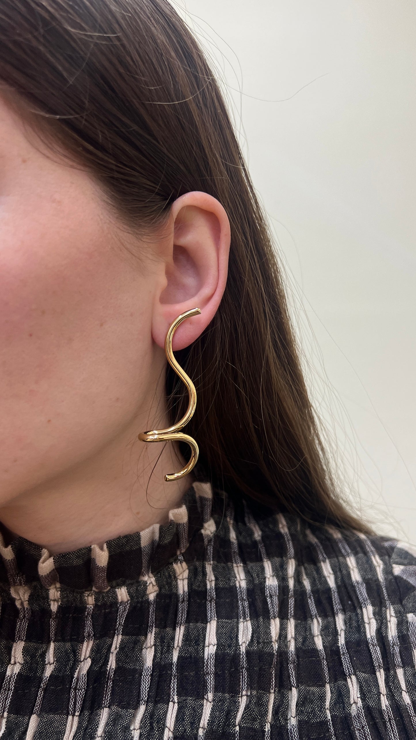 Pendientes TWIST DORADO