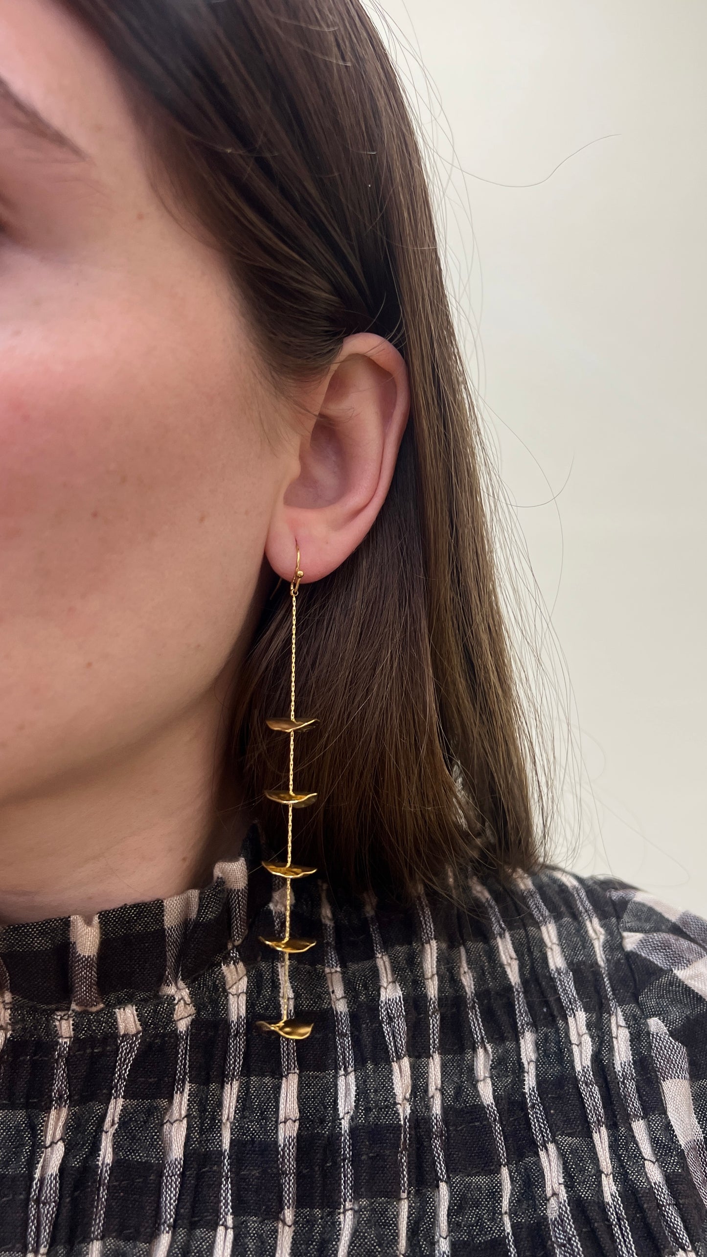 Pendientes LARGOS HOJITAS DORADO