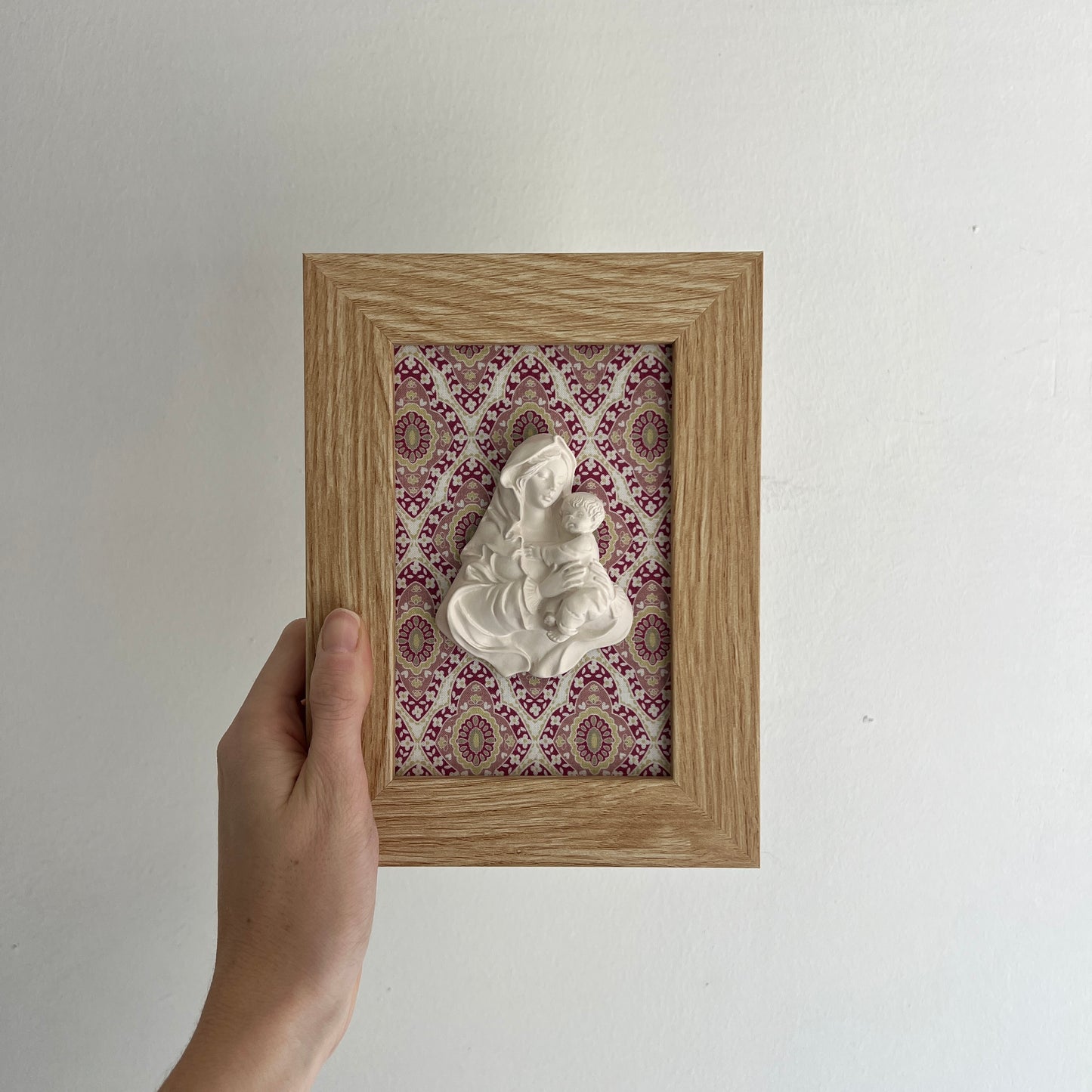 PRE-VENTA Cuadro Virgen de la Familia - Rombos (marco madera) | Se enviará el miércoles 10 de diciembre