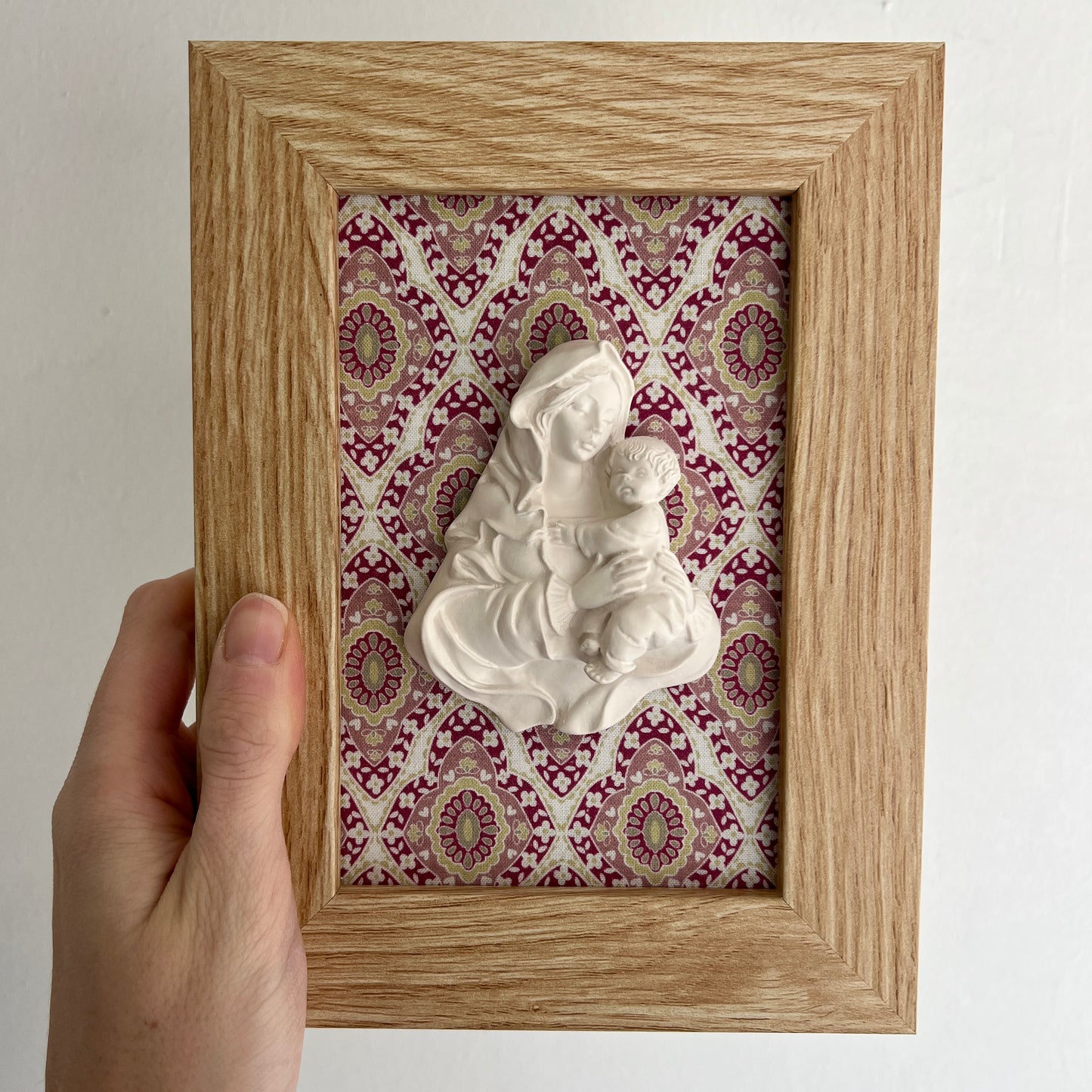 PRE-VENTA Cuadro Virgen de la Familia - Rombos (marco madera) | Se enviará el miércoles 10 de diciembre