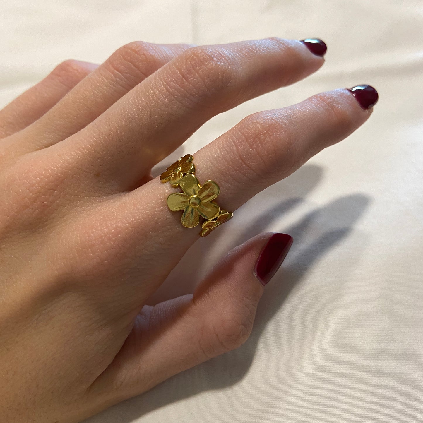 BIG FLOWER GOLDEN Ring